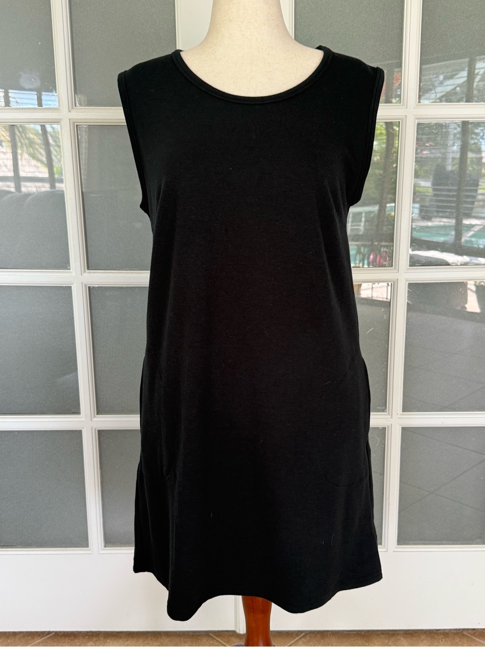 Serra Black Sleeveless Pocket Dress Size Large Casual Shift Midi